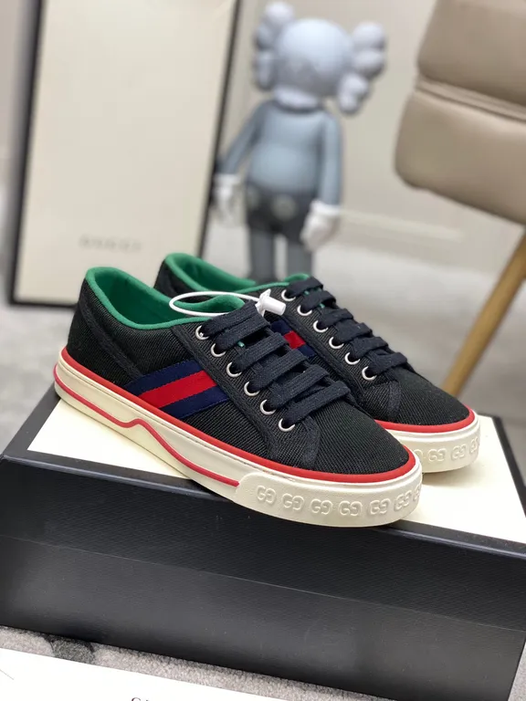 Gucci Shoe 